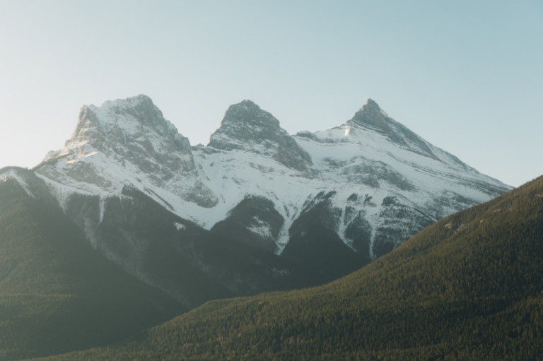 Three Sisters Peaks Tour